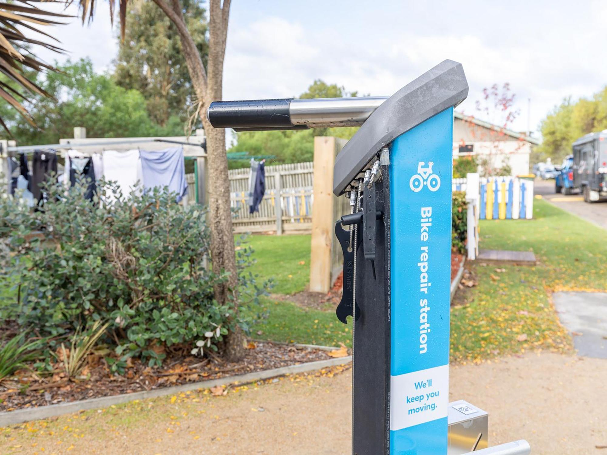 Nrma Bairnsdale Riverside Holiday Park Екстер'єр фото