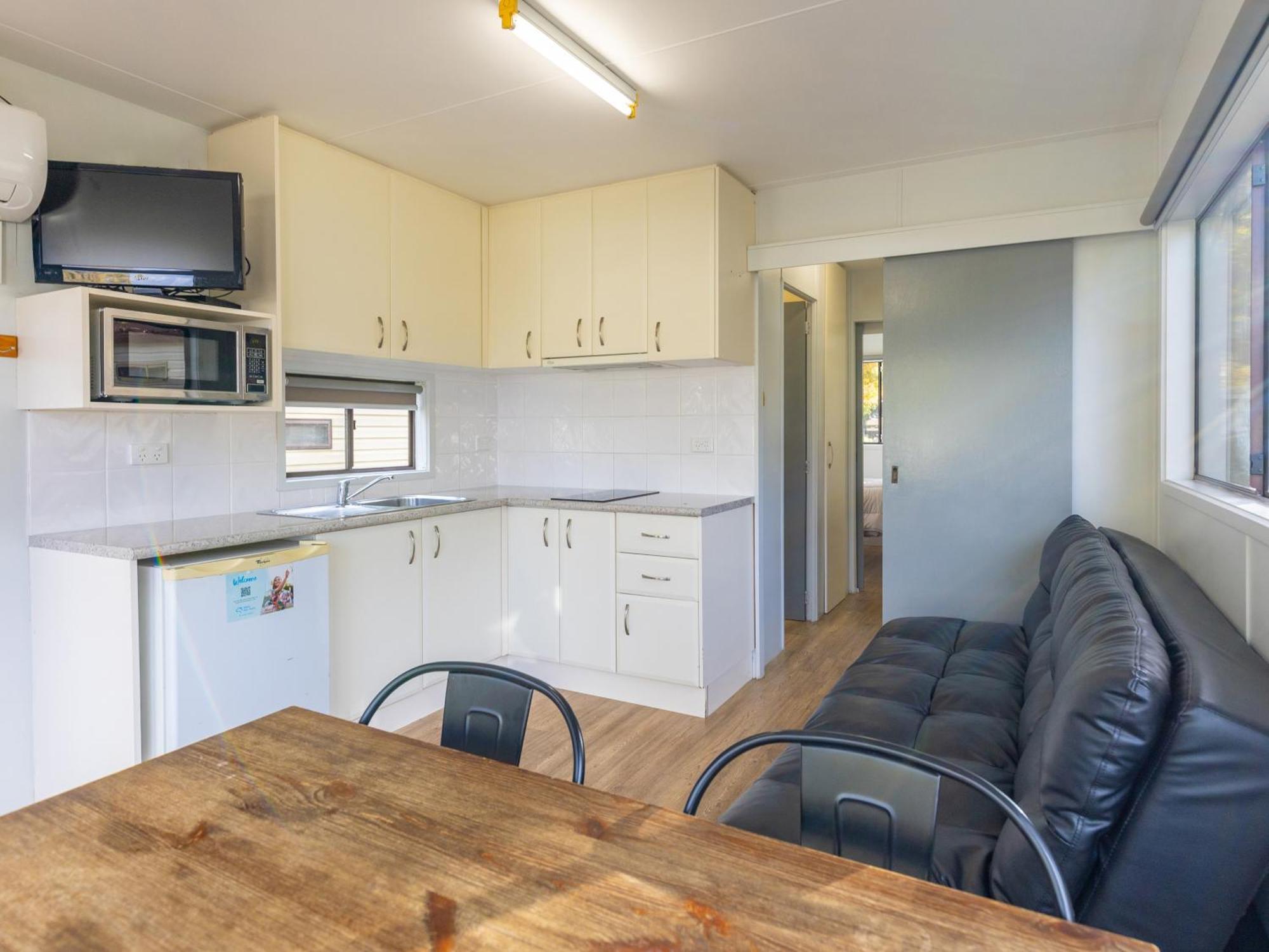 Nrma Bairnsdale Riverside Holiday Park Номер фото