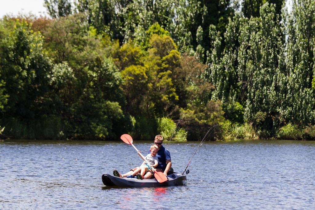 Nrma Bairnsdale Riverside Holiday Park Екстер'єр фото