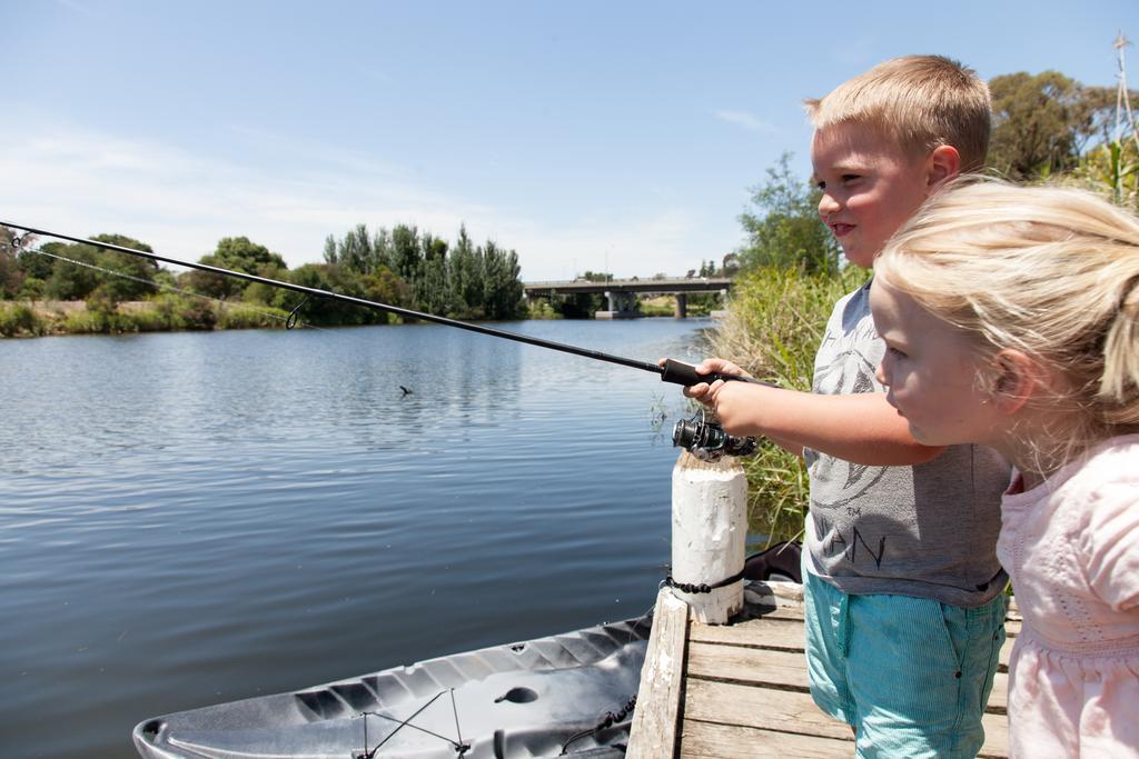 Nrma Bairnsdale Riverside Holiday Park Екстер'єр фото